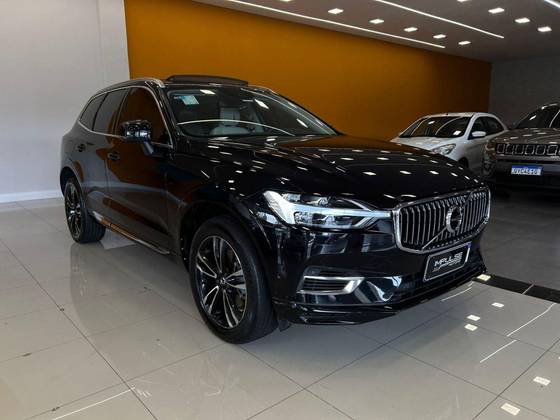 VOLVO XC60 2.0 T8 HYBRID MOMENTUM AWD GEARTRONIC